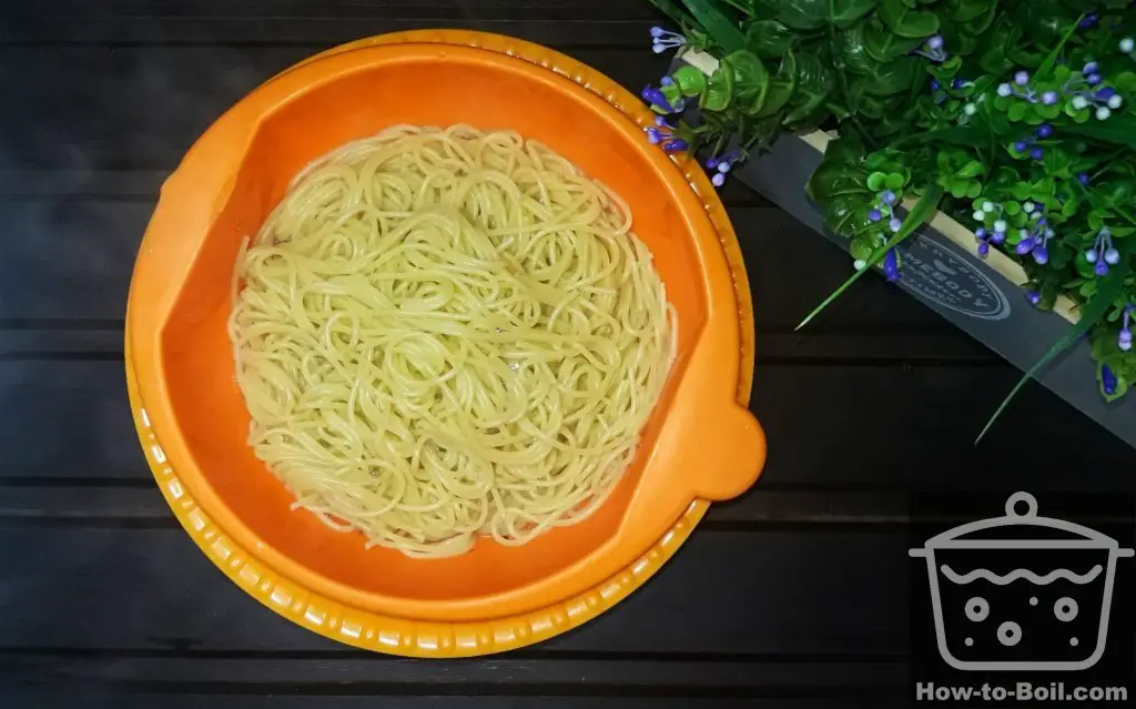 Comment faire bouillir des nouilles spaghetti